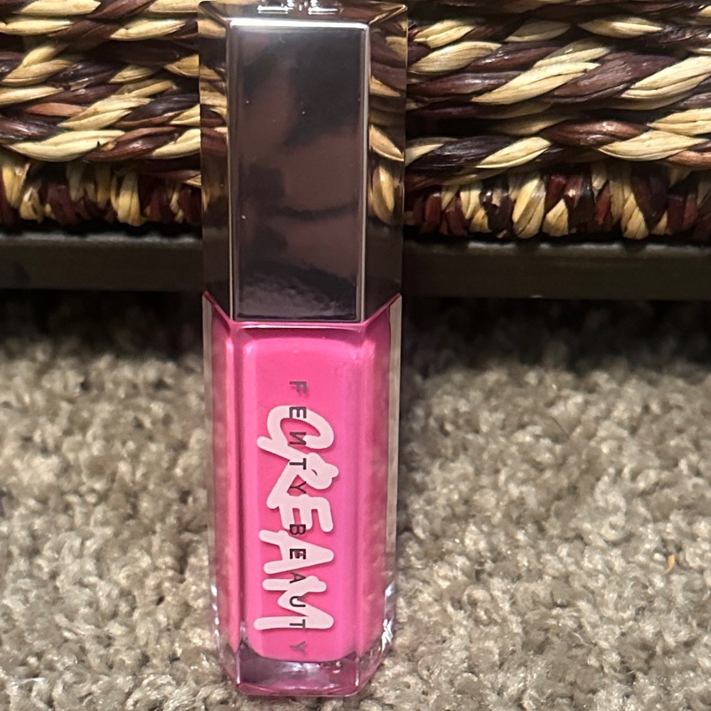 Fenty Beauty Gloss Bomb Cream - Bubble Binge- No Box.